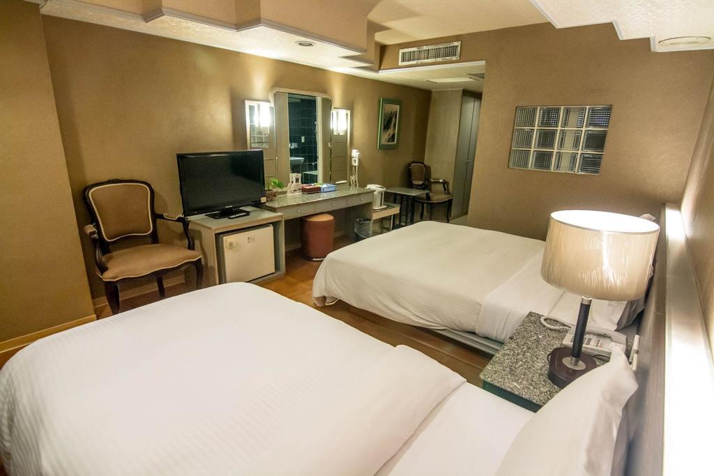 Katherine Plaza Hotel Гаосюн Екстер'єр фото