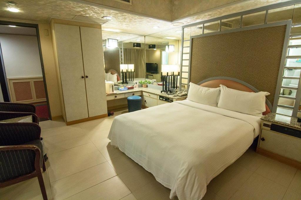 Katherine Plaza Hotel Гаосюн Екстер'єр фото