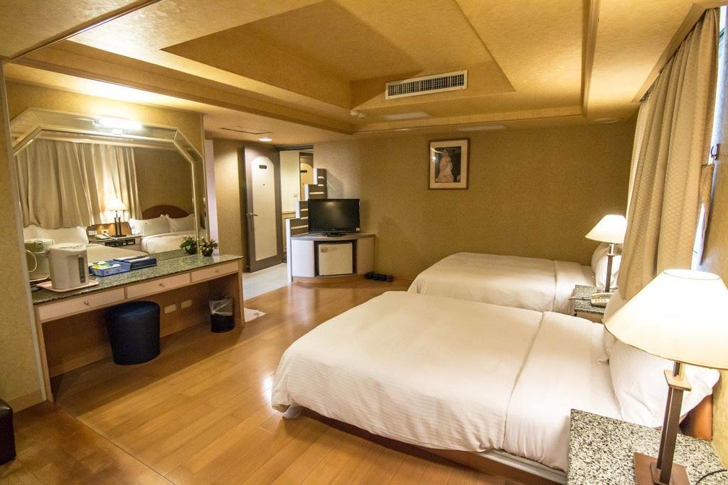 Katherine Plaza Hotel Гаосюн Екстер'єр фото