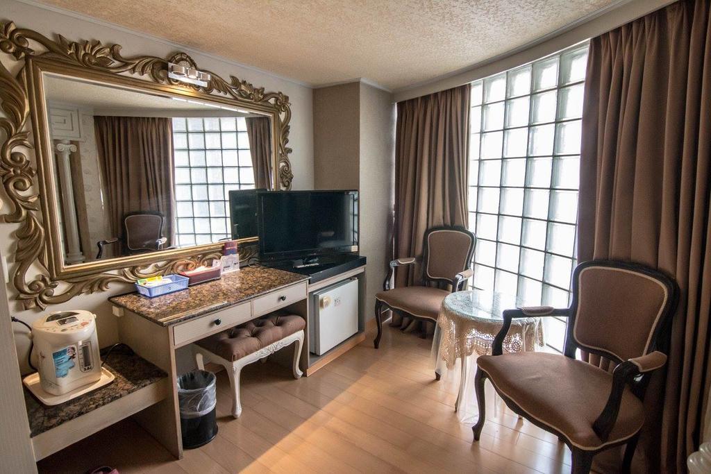 Katherine Plaza Hotel Гаосюн Екстер'єр фото