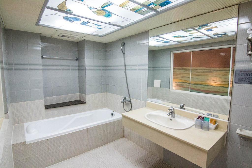 Katherine Plaza Hotel Гаосюн Екстер'єр фото
